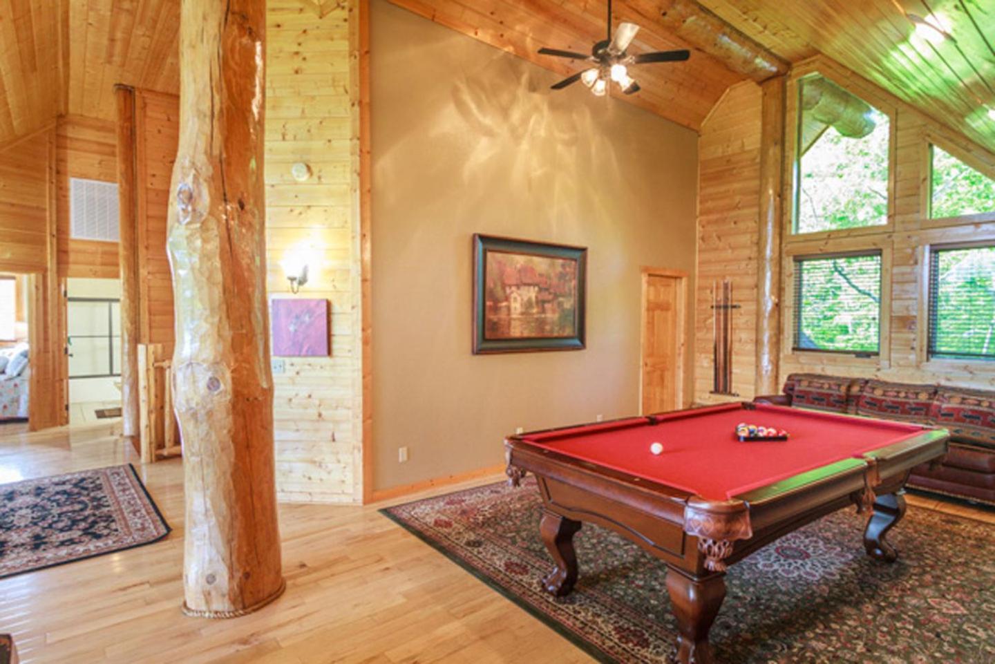 Big Bear Ridge Lodge - Breathtaking Mountain Views And Private Forest Scenes In Amazing Large Log Cabin Gatlinburg Exterior photo